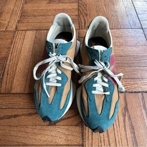 New Balance 327 Women’s Size 7
